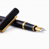 navy-blue-fountain-pen-1